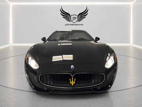 Used 2015 Maserati GranTurismo Sport RWD image 4