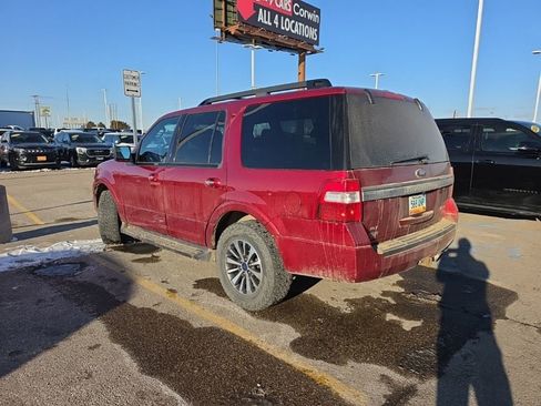 Used 2016 Ford Expedition XLT w/ Equipment Group 202A image 4
