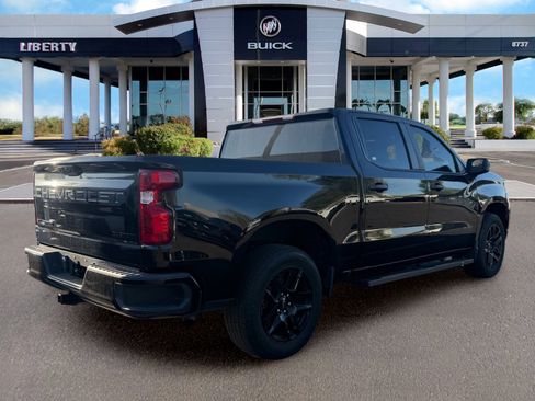 Used 2022 Chevrolet Silverado 1500 Custom w/ LPO, Dark Essentials Package RWD image 3