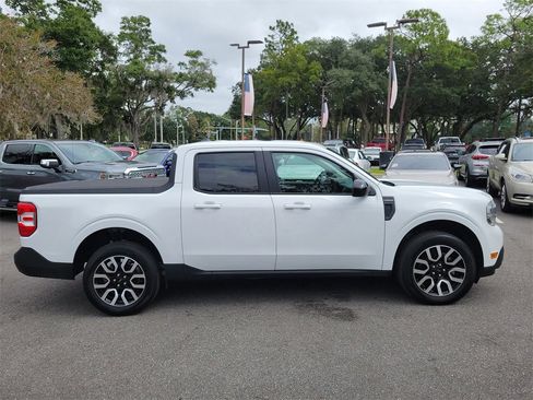 Used 2024 Ford Maverick Lariat image 13
