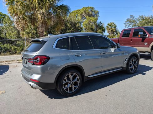 Used 2024 BMW X3 sDrive30i w/ Premium Package image 8