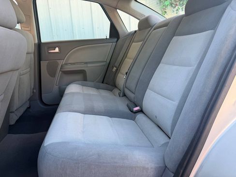 Used 2007 Mercury Montego Luxury FWD image 19