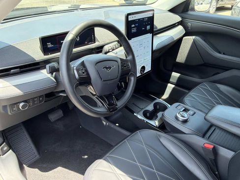 Used 2022 Ford Mustang Mach-E Select RWD image 13