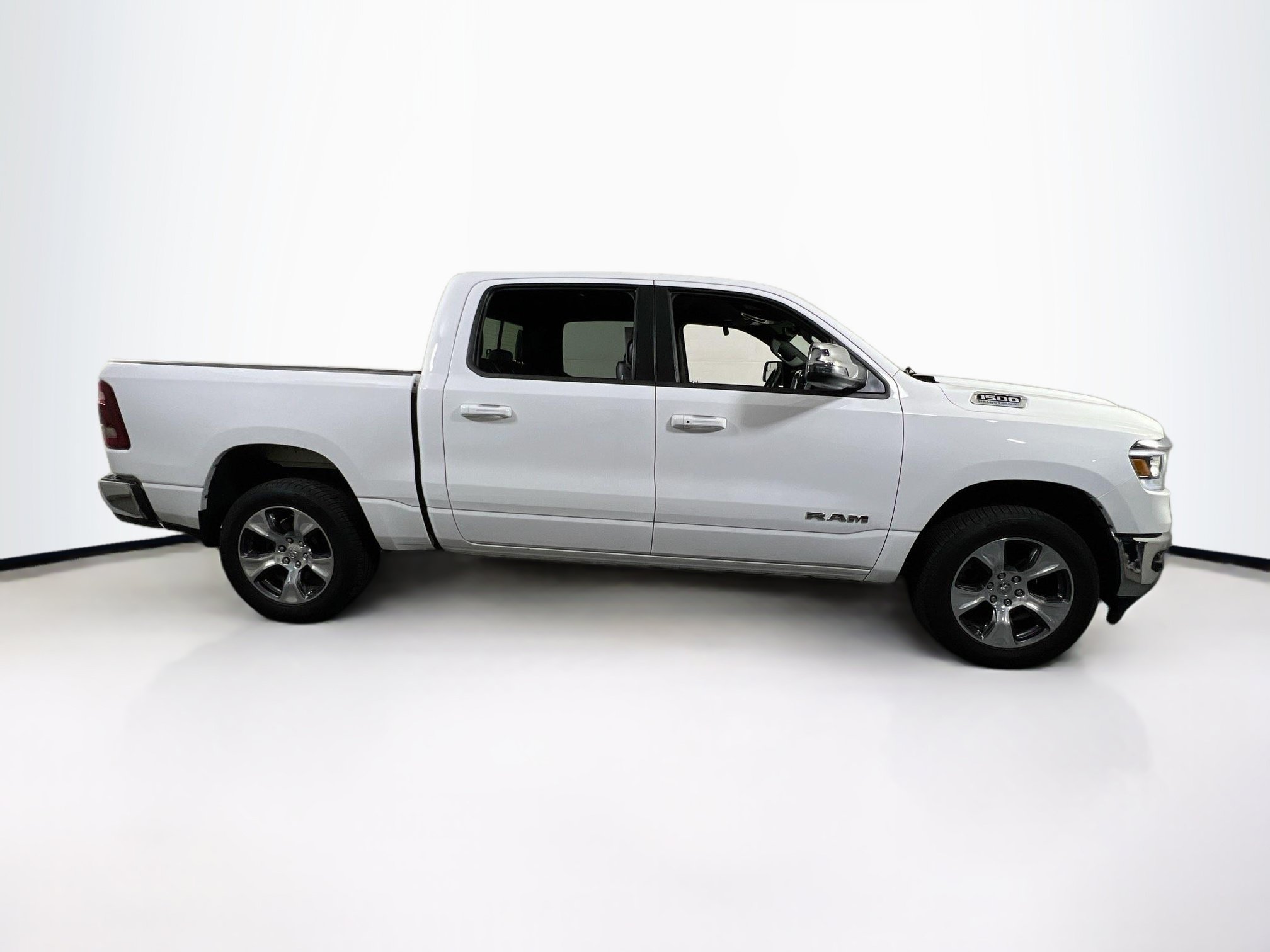 Used 2023 RAM 1500 Laramie AWD/4WD image 4