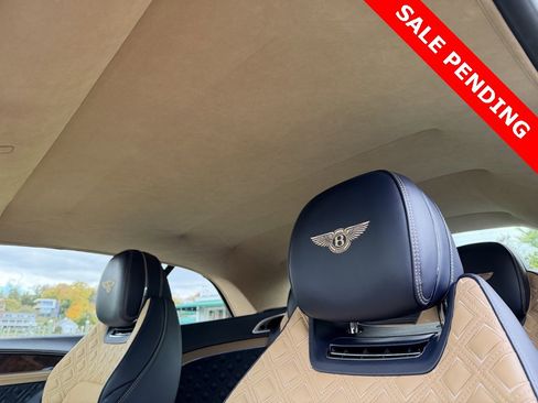 Used 2023 Bentley Continental GT Azure image 48
