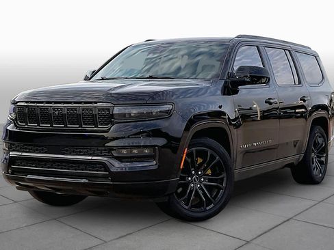 Used 2023 Jeep Grand Wagoneer Series II w/ Quick Order Packagew 28T image 3