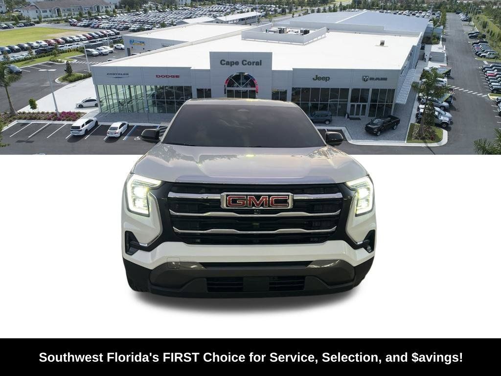 Used 2026 GMC Terrain Elevation FWD image 2