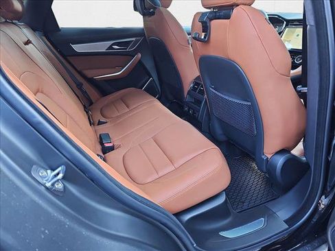 New 2025 Jaguar F-PACE R-Dynamic S image 11