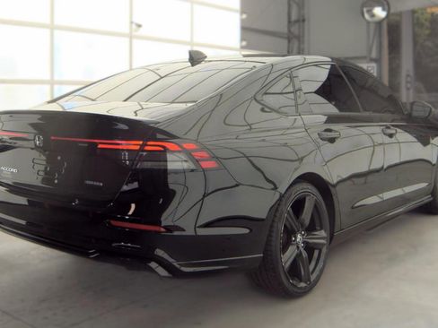 Used 2023 Honda Accord Sport image 5