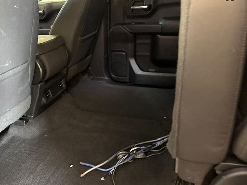 Used 2022 Chevrolet Silverado 1500 Custom RWD image 4