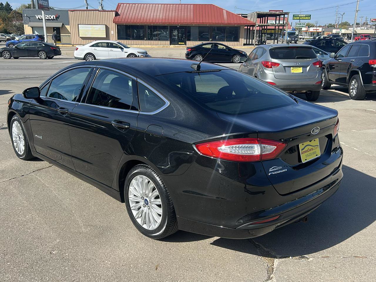 Used 2015 Ford Fusion SE w/ Equipment Group 502A FWD image 5