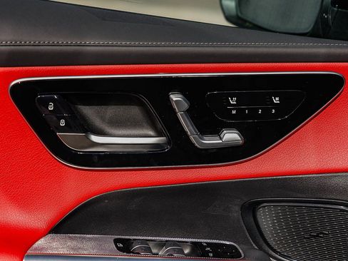 New 2026 Mercedes-Benz GLC 43 AMG 4MATIC image 22