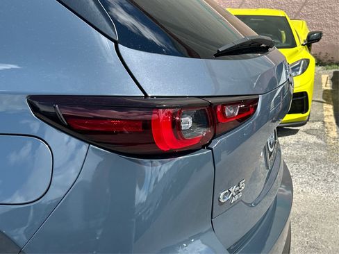 Used 2022 MAZDA CX-5 Carbon Edition image 16