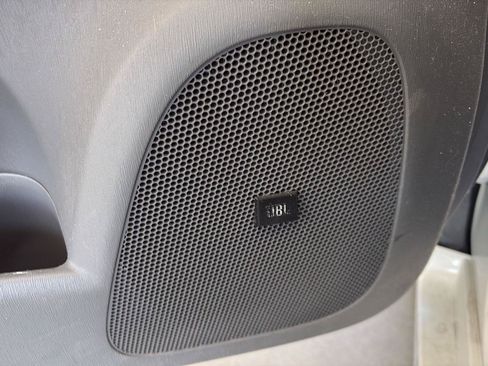 Used 2010 Toyota Prius FWD image 4