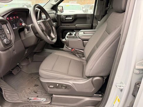 Used 2025 Chevrolet Silverado 1500 Custom Trail Boss w/ LPO, Dark Essentials Package image 13