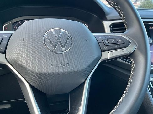 Used 2022 Volkswagen Atlas SE w/ Panoramic Sunroof Package image 23