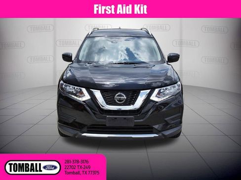 Used 2020 Nissan Rogue SV FWD image 2