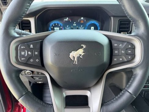 Used 2025 Ford Bronco Badlands AWD/4WD image 13