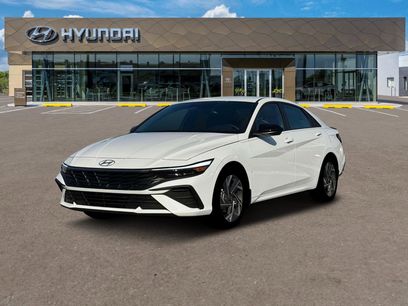 New 2025 Hyundai Elantra SEL