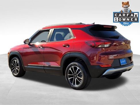 Used 2025 Chevrolet TrailBlazer LT image 3