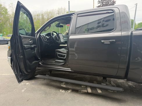 Used 2020 RAM 1500 Laramie AWD/4WD image 14