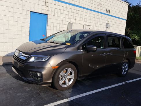 Used 2018 Honda Odyssey EX-L image 4