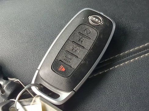 Used 2023 Nissan Pathfinder SL w/ SL Premium Package image 29