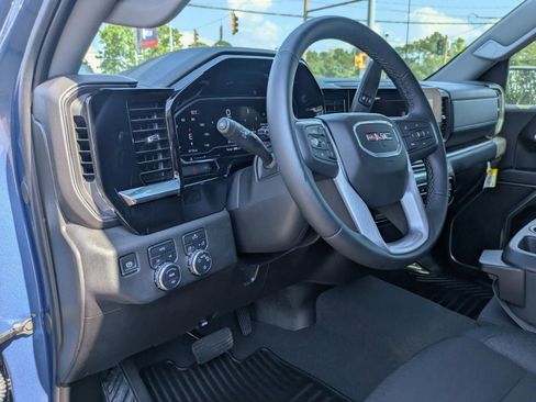 New 2024 GMC Sierra 1500 SLE w/ Preferred Package image 10