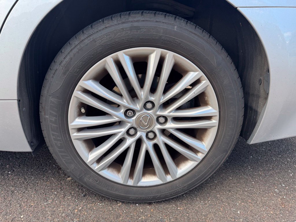 Used 2013 Lexus ES 350 w/ Luxury Pkg FWD image 7