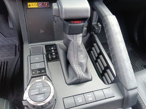 New 2025 Toyota 4Runner TRD Off-Road Premium image 24