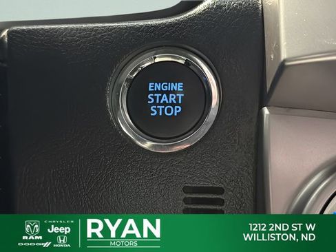 Used 2020 Toyota 4Runner Limited image 32