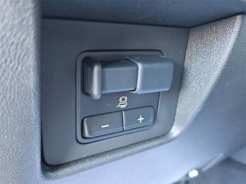 Used 2024 Chevrolet Colorado ZR2 w/ Technology Package image 27