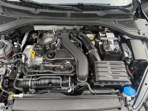 Used 2025 Volkswagen Jetta SE FWD image 20