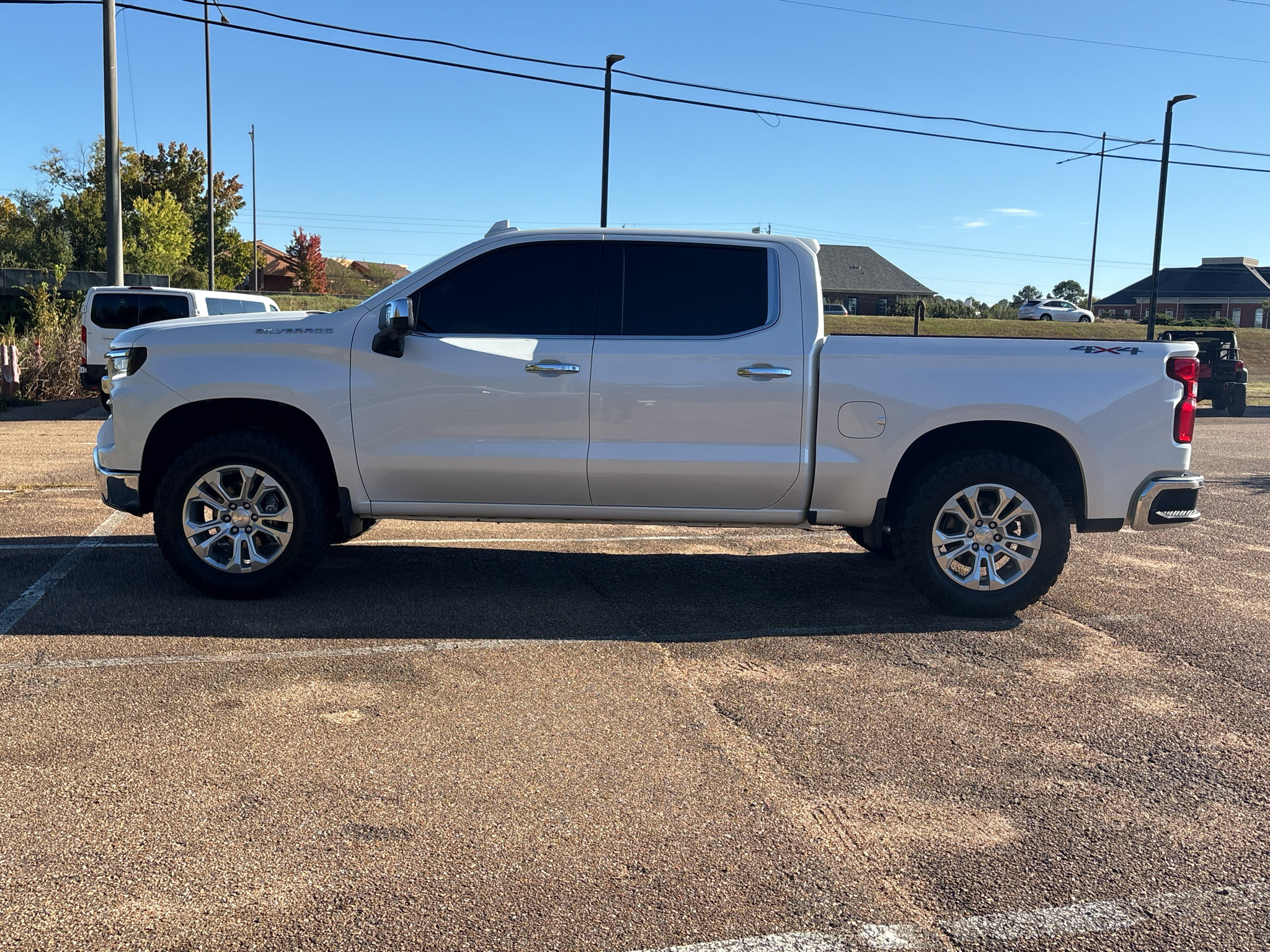 Used 2024 Chevrolet Silverado 1500 LTZ w/ LTZ Convenience Package II AWD/4WD image 8