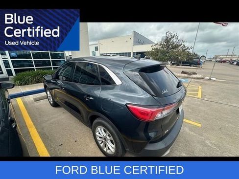 Used 2022 Ford Escape SE w/ Convenience Package FWD image 9