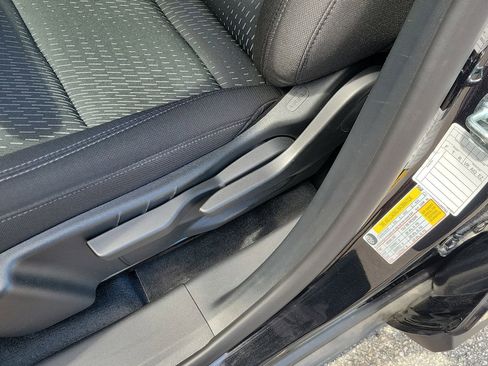 Used 2026 Chevrolet Equinox LT FWD image 16