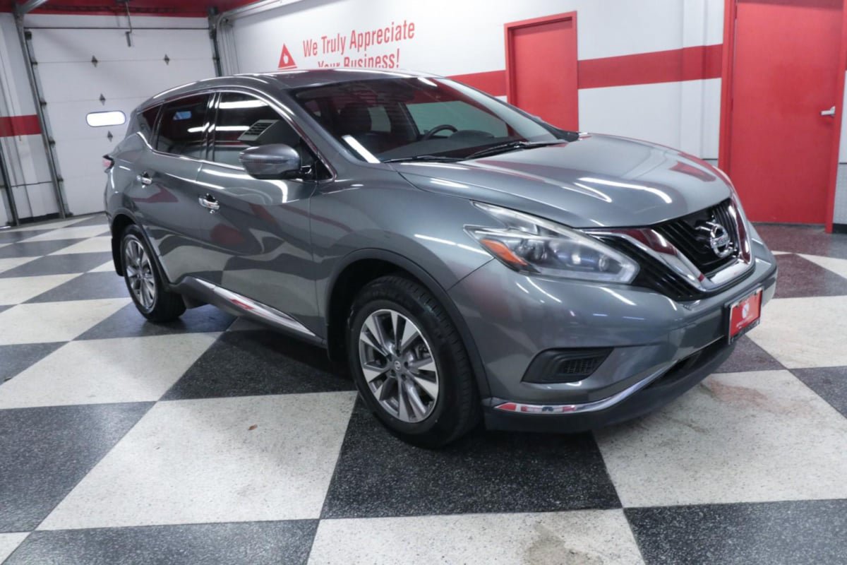 Used 2018 Nissan Murano S FWD image 3