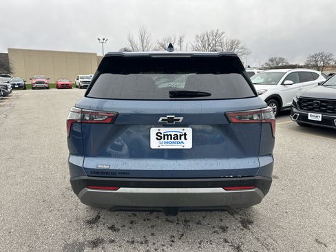 Used 2025 Chevrolet Equinox LT w/ Midnight Edition AWD/4WD image 9