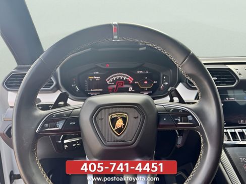 Used 2020 Lamborghini Urus AWD/4WD image 31