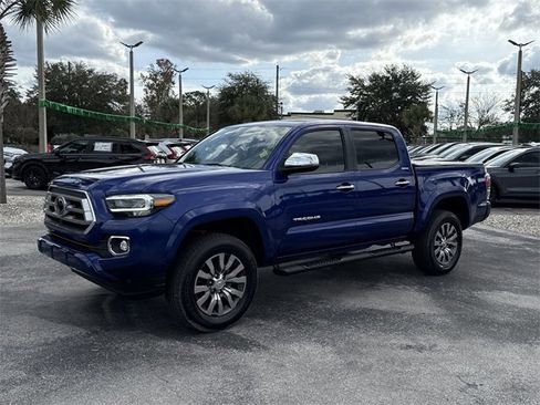 Used 2023 Toyota Tacoma Limited image 15