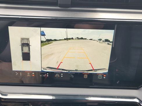 Used 2024 GMC Sierra 2500 AT4X AWD/4WD image 18