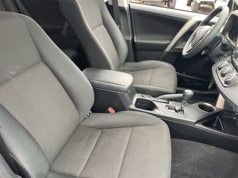 Used 2015 Toyota RAV4 LE image 10