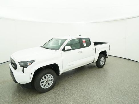 New 2025 Toyota Tacoma SR5 image 28