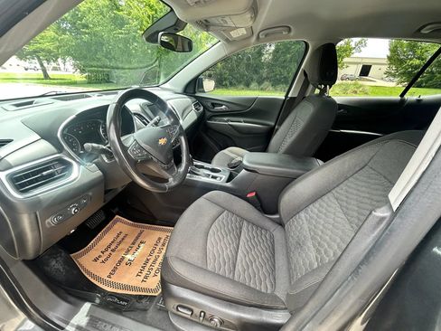 Used 2021 Chevrolet Equinox LT FWD image 12