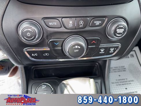 Used 2021 Jeep Cherokee Latitude Lux w/ Trailer Tow Group image 30