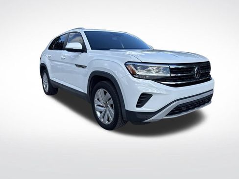 Used 2020 Volkswagen Atlas Cross Sport SE FWD image 2
