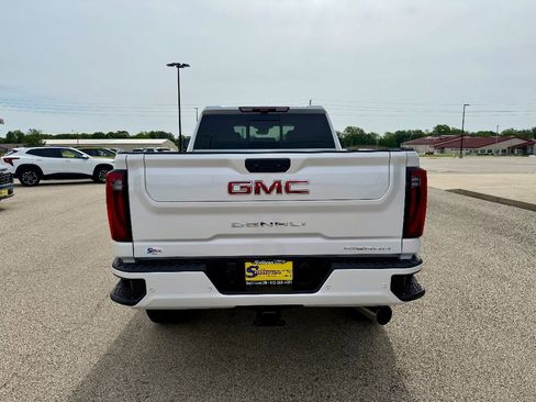 New 2025 GMC Sierra 3500 Denali w/ Denali Reserve Package image 3