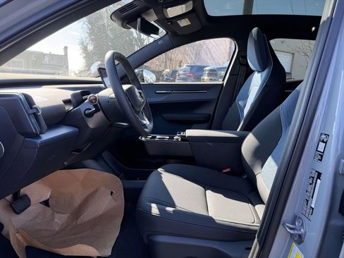 New 2026 Volvo EX30 Plus w/ Climate Package image 14