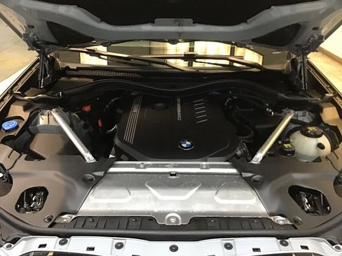 Used 2023 BMW X4 M40i w/ Premium Package image 41