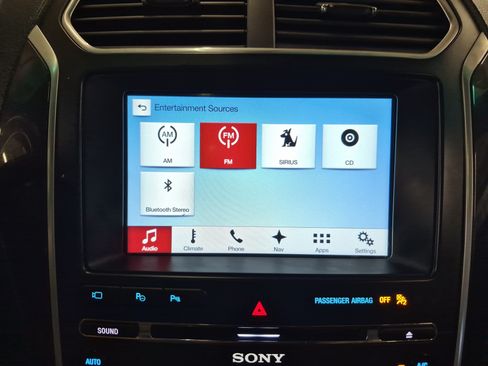 Used 2017 Ford Explorer Limited w/ Equipment Group 301A FWD image 37